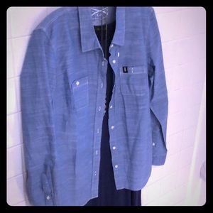 🌺 SALE 2/$12 3/$15 Blue chambray